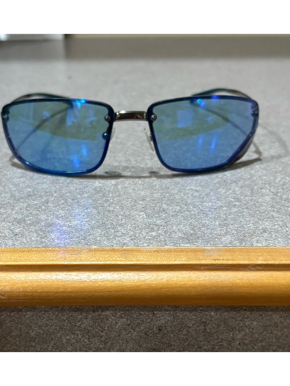 Gucci Y2K vintage blue sunglasses